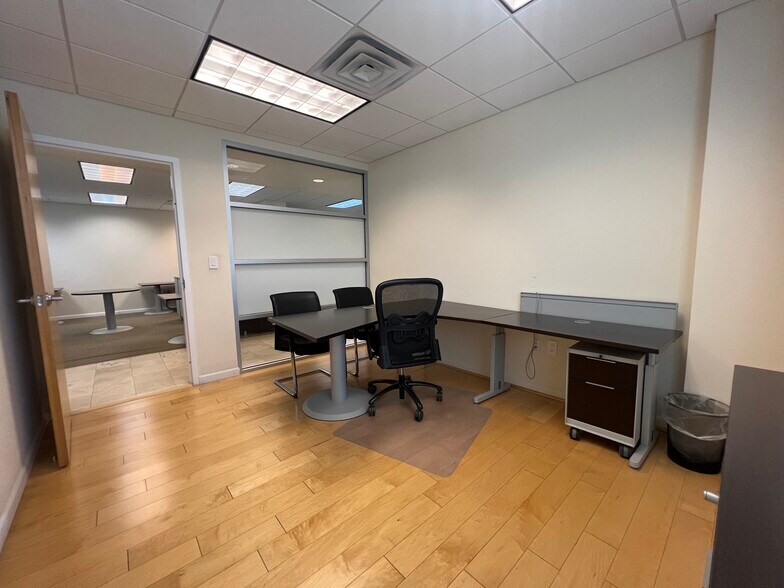 More Photos Of 3363 NE 163rd St, North Miami Beach Medical For Sale