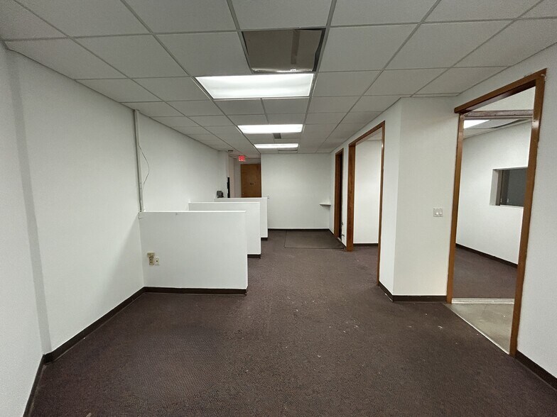 More Photos Of 20101-20161 NE 16th Pl, Miami Loft Creative Space For Sale
