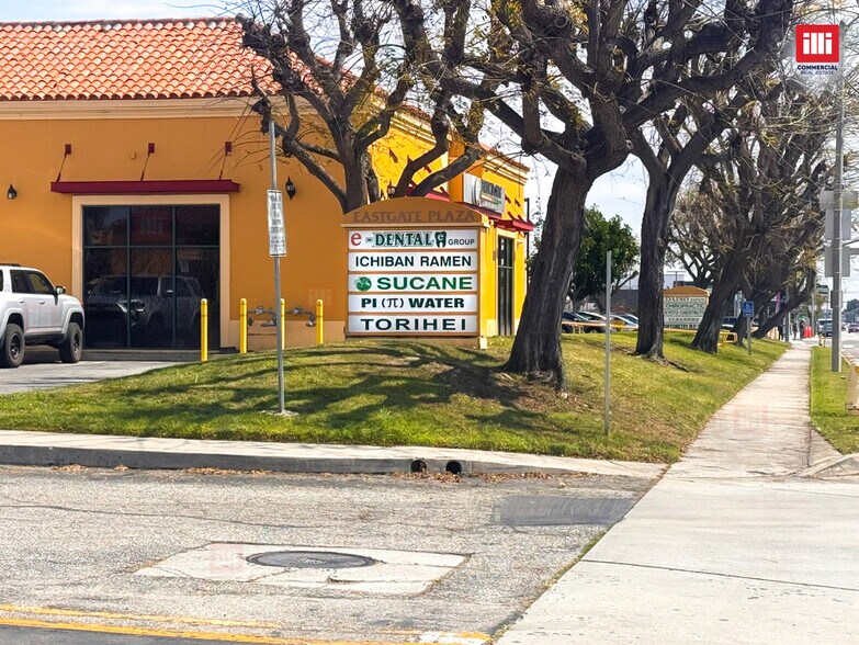 More Photos Of 1725-1757 W Carson St, Torrance Unknown For Lease