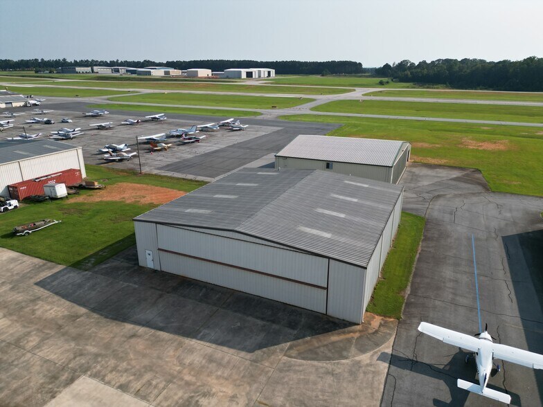Primary Photo Of 115 Airport Road, Newnan Airplane Hangar For Lease