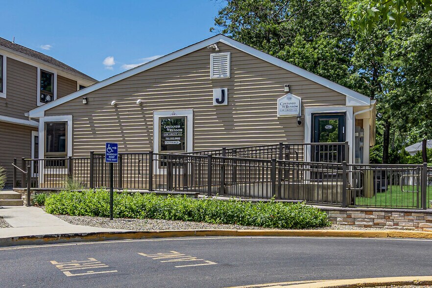 More Photos Of 776-780 Commons Way, Toms River Office For Sale