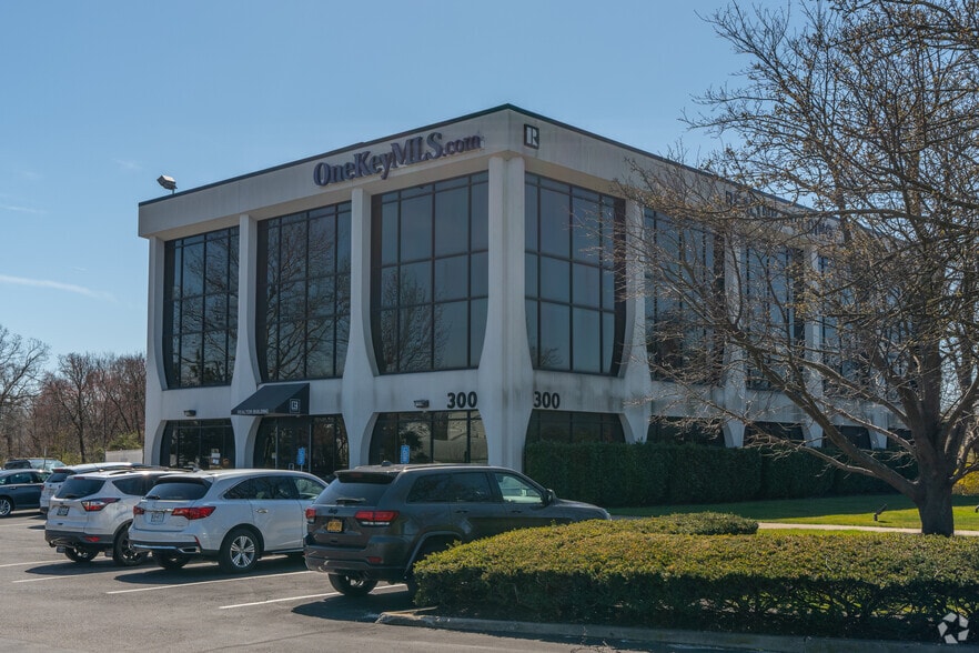 More Photos Of 300 Sunrise Hwy, West Babylon Office For Lease