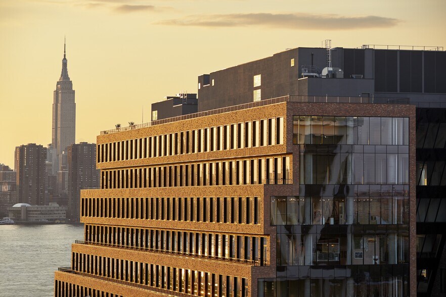 More Photos Of 25 Kent Ave, Brooklyn Office For Sale