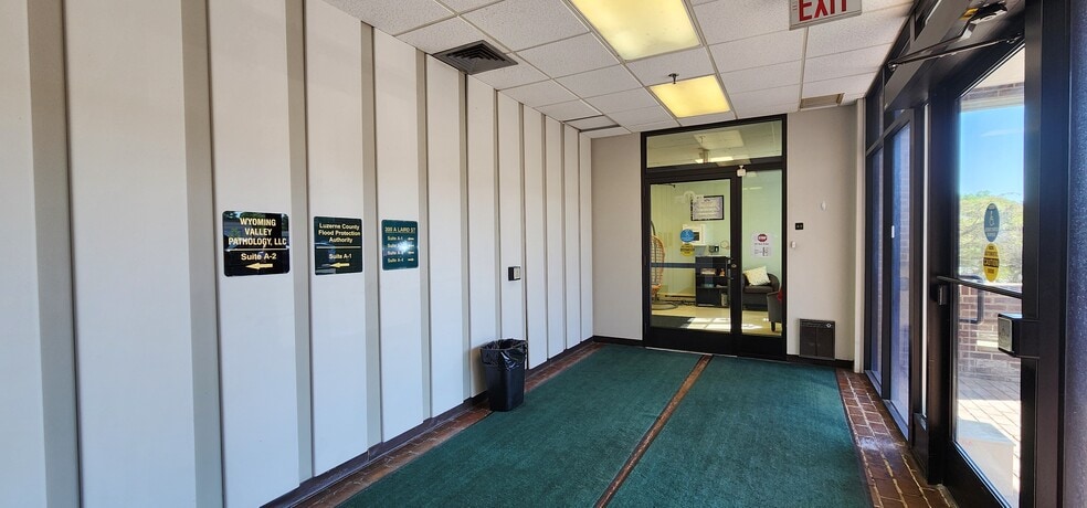 More Photos Of 300 Laird St, Wilkes Barre Medical For Lease