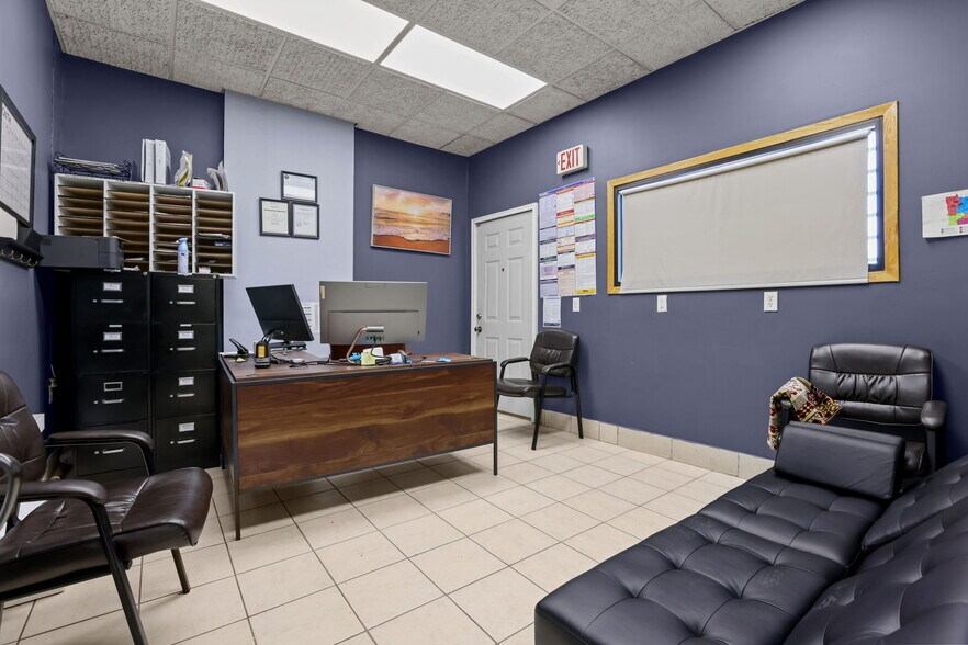 More Photos Of , Minneapolis General Retail For Sale