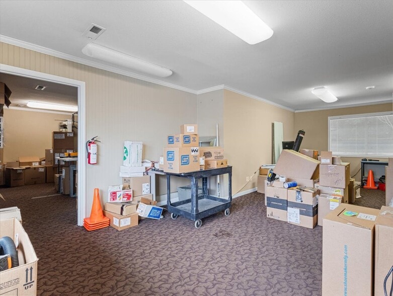 More Photos Of 1114 NE 112th Ave, Vancouver Warehouse For Sale