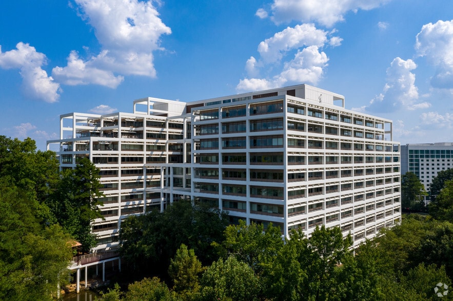 More Photos Of 400 Perimeter Center Ter, Atlanta Unknown For Lease