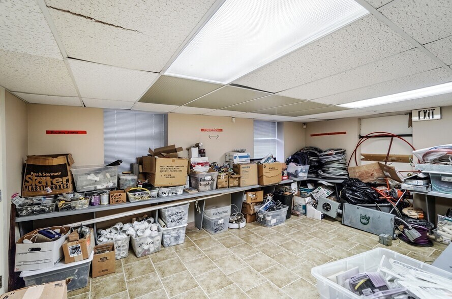 More Photos Of 2406 Auburn Ave, Cincinnati Office Residential For Sale