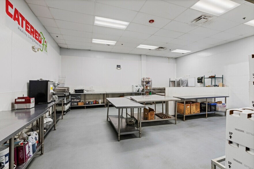 More Photos Of 5150 N State Road 7, North Lauderdale Refrigeration Cold Storage For Lease