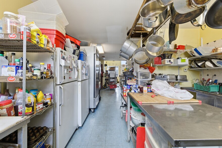 More Photos Of 275 Main St, South Berwick Storefront For Sale