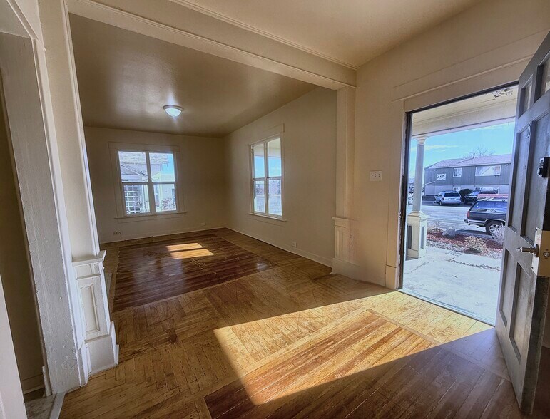 More Photos Of 621 13th St, Greeley Apartments For Sale