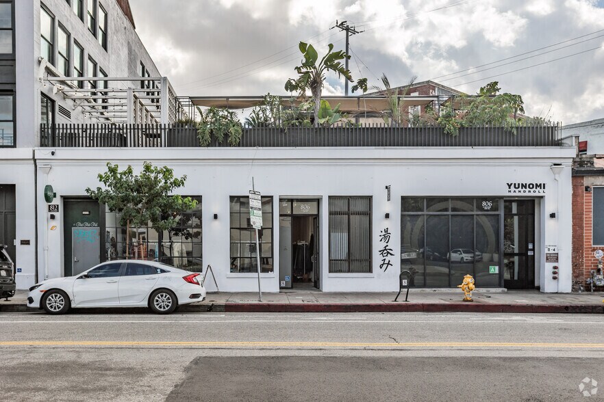 More Photos Of 806 E 3rd St, Los Angeles Storefront For Lease