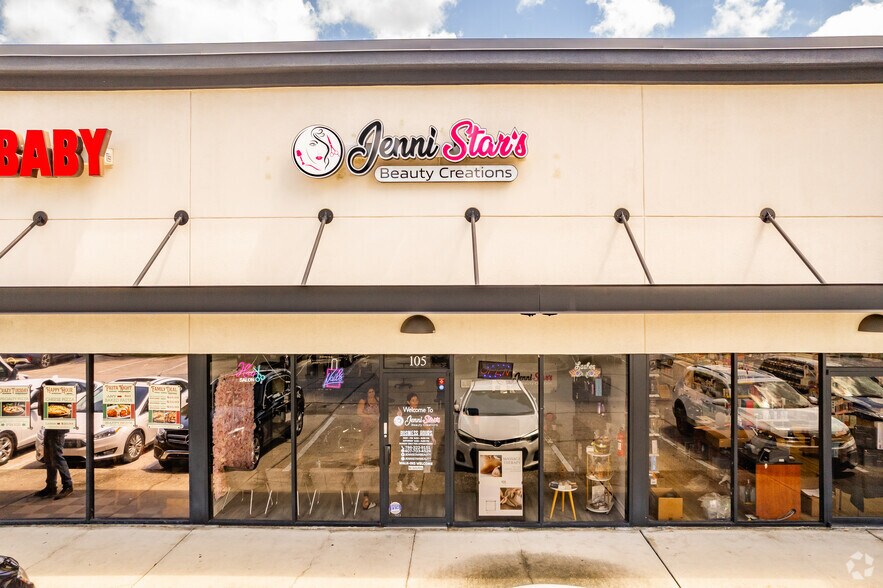More Photos Of 380 Semoran Commerce Pl, Apopka Unknown For Lease