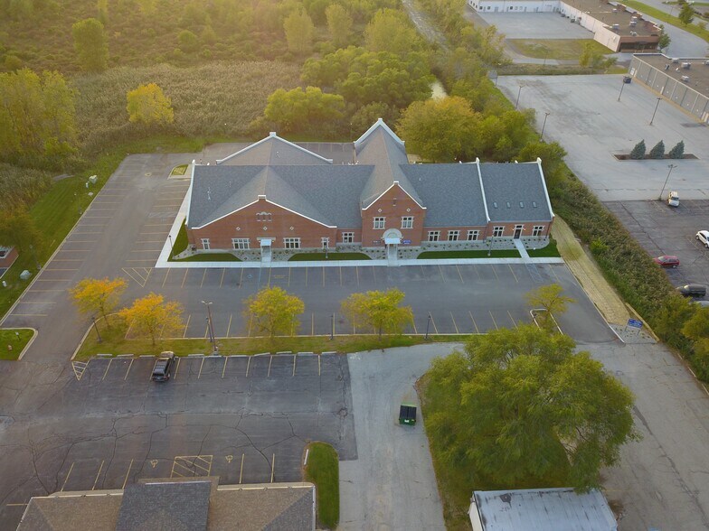 More Photos Of 8510-8514 Broadway, Merrillville Medical For Sale