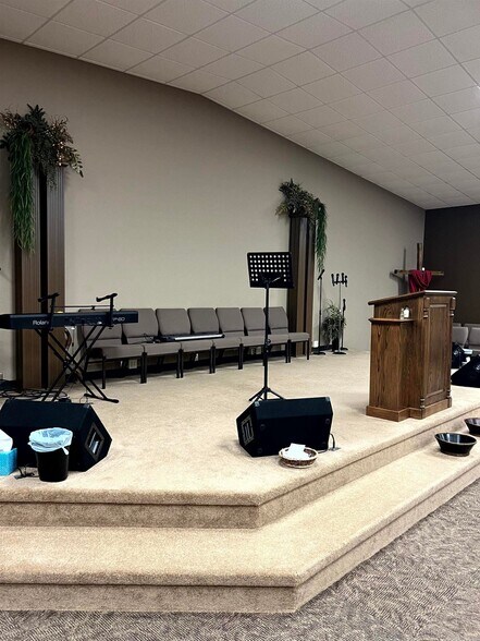 More Photos Of 418 Eastline Rd, Searcy Light Distribution For Sale