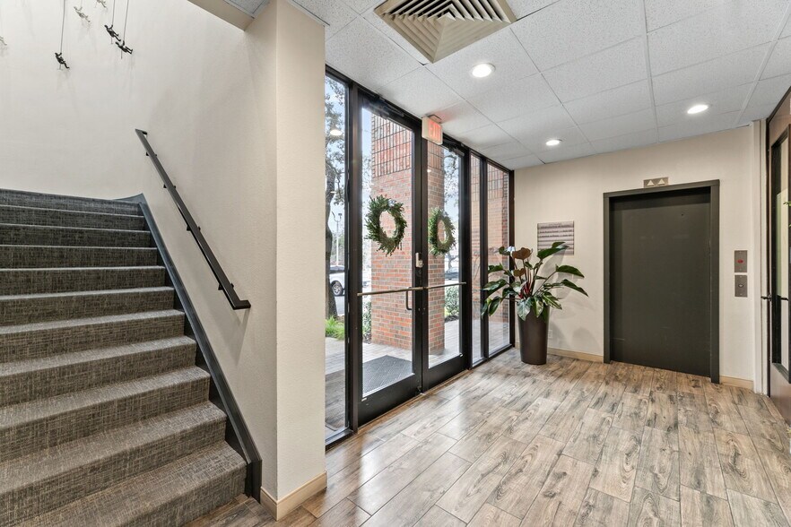 More Photos Of 14500 San Pedro Ave, San Antonio Office For Lease