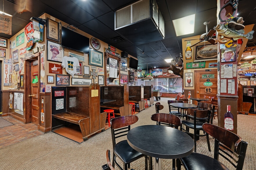 More Photos Of 212 20th St, Huntington Storefront Retail Residential For Sale