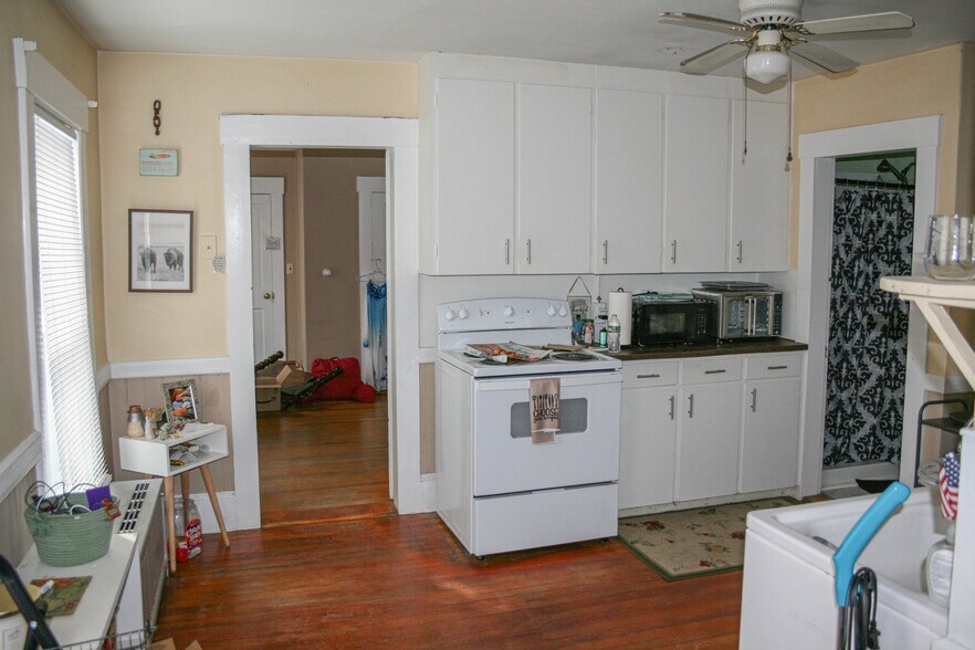 More Photos Of 40 Highland St, Ashland Apartments For Sale