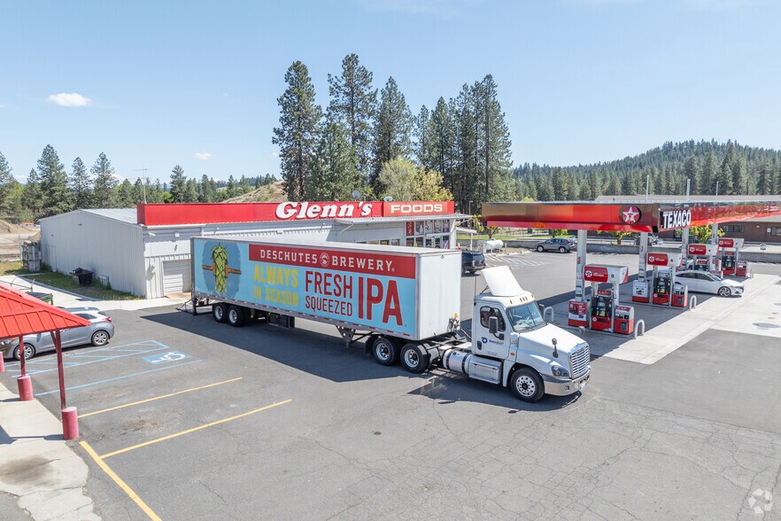 More Photos Of 11810 N Market St, Mead Freestanding For Sale