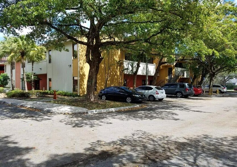 More Photos Of 499 NW 70th Ave, Plantation Office For Sale