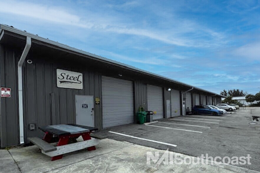 More Photos Of 408-412 Farmers Market Rd, Fort Pierce Warehouse For Lease