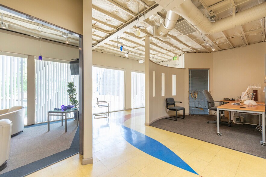 More Photos Of 1912 F St, Sacramento Office For Sale