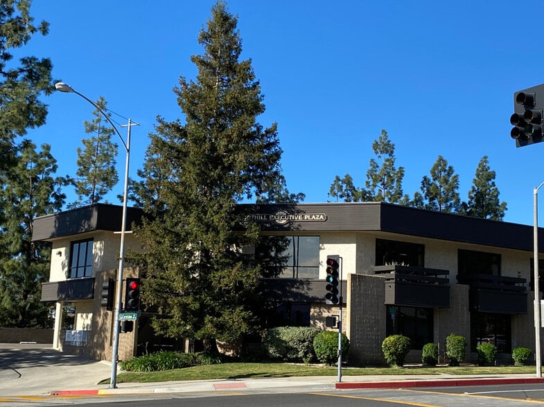 More Photos Of 1150 Foothill Blvd, La Cañada Flintridge Office For Lease
