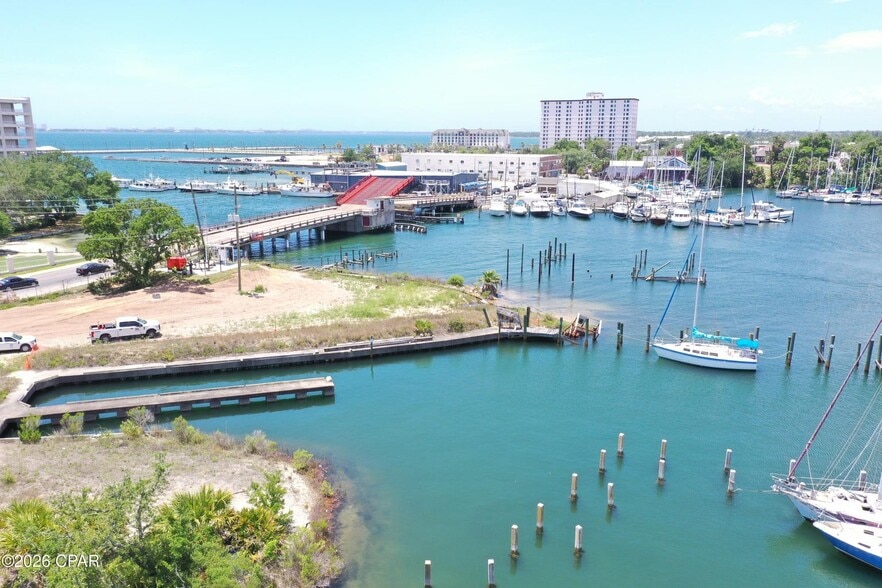 More Photos Of 303-305 Beach Dr E, Panama City Land For Sale