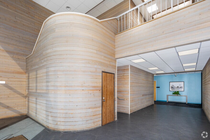 More Photos Of 30011 Ivy Glenn Dr, Laguna Niguel Loft Creative Space For Lease