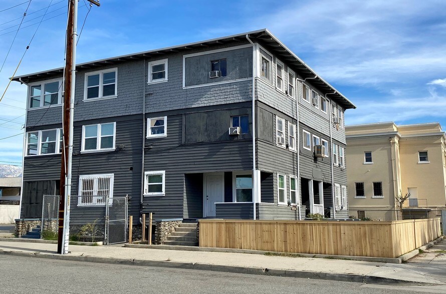 More Photos Of 285 W Center St, Pomona Apartments For Sale