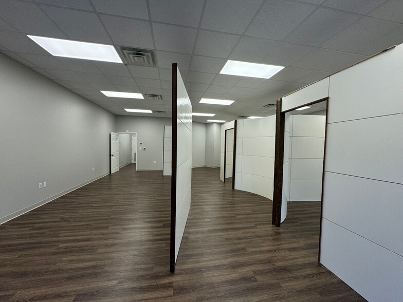 More Photos Of 249 N College Rd, Lafayette Loft Creative Space For Lease