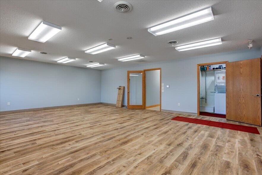More Photos Of N6387 Hwy 25, Durand Office For Sale