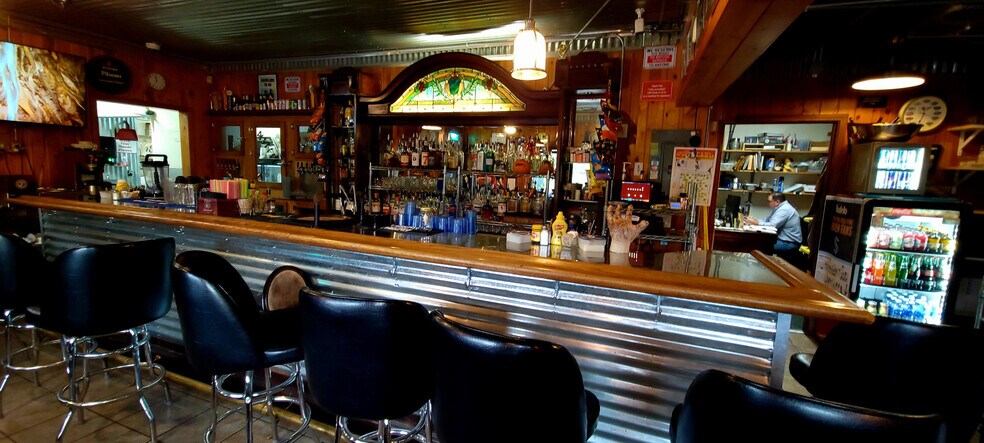 More Photos Of 18247 Highway 9, Mount Vernon Restaurant For Sale