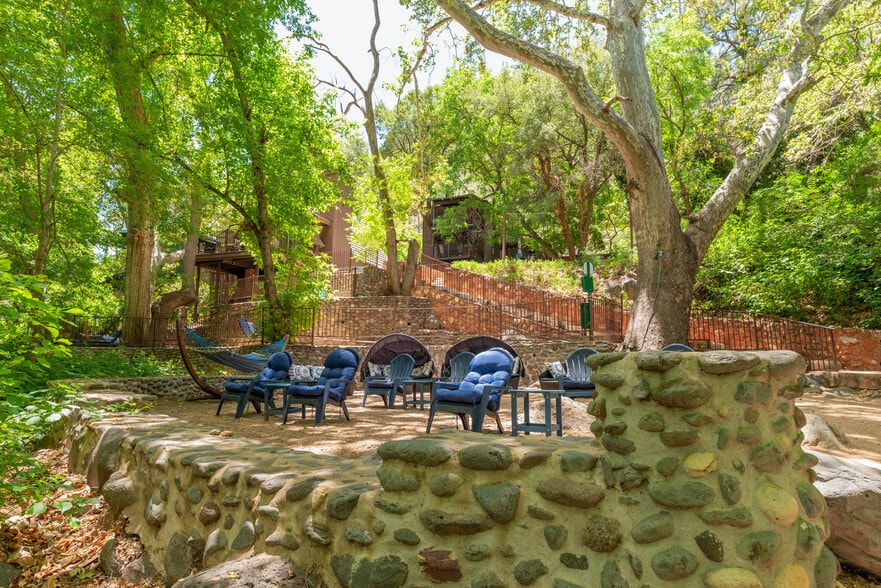 More Photos Of 4548 N State Route 89A, Sedona Hotel For Sale