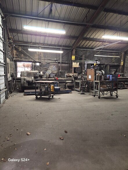 More Photos Of 658 Omaha Dr, Corpus Christi Industrial For Sale