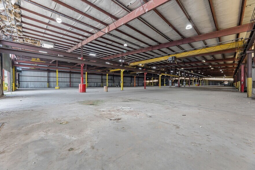 More Photos Of 12800 Aldine Westfield Rd, Houston Manufacturing For Lease