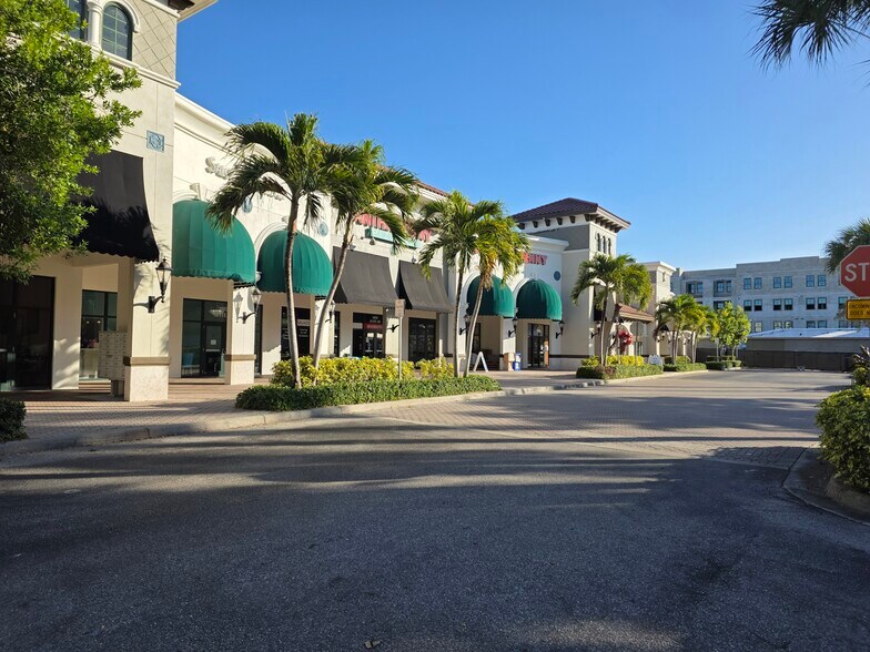 More Photos Of 10020 Coconut Rd, Estero General Retail For Lease