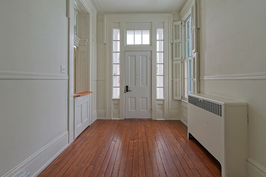 More Photos Of 314 W Main St, Troy Coworking Space