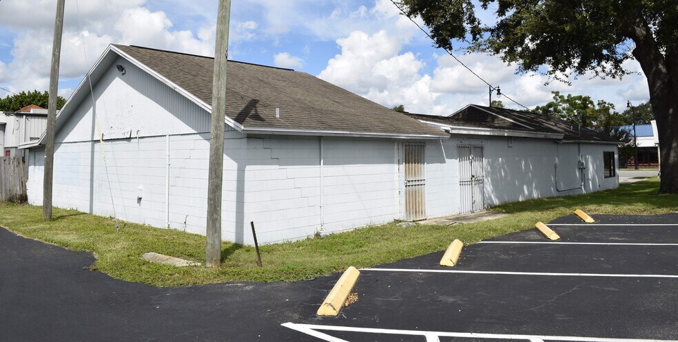 More Photos Of 2170 W Fairbanks Ave, Winter Park Office For Sale