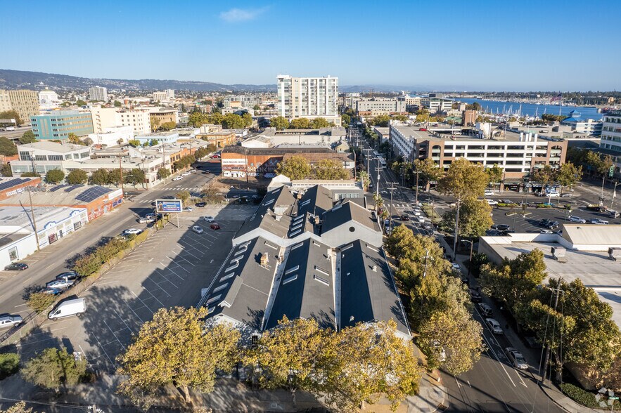 More Photos Of 550-590 2nd St, Oakland Office For Lease
