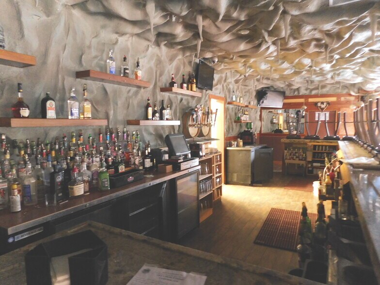 More Photos Of 2930 State Route 7, Howes Cave Restaurant For Sale