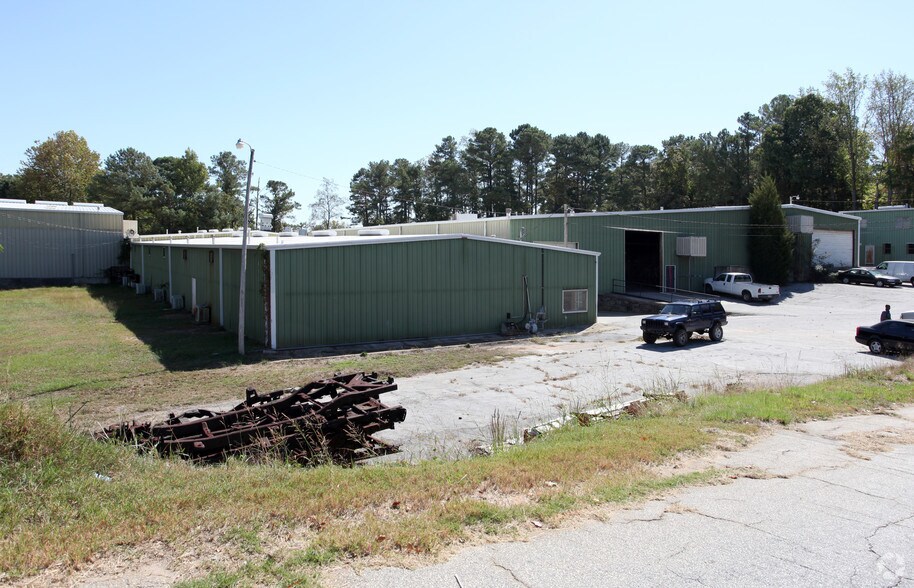 Primary Photo Of 3864-3870 Centerville Hwy, Snellville Warehouse For Lease