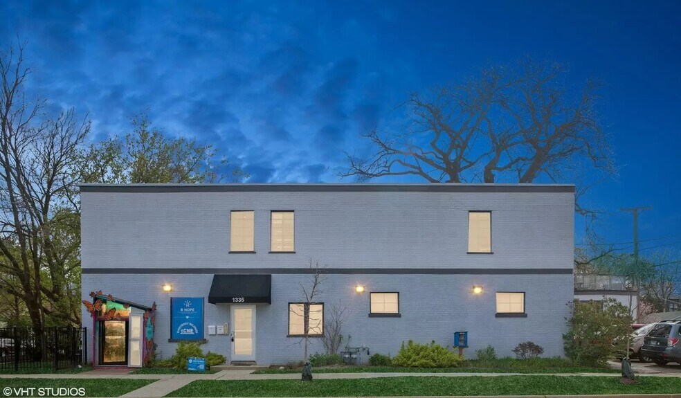 More Photos Of 1335 Dodge Ave, Evanston Loft Creative Space For Sale