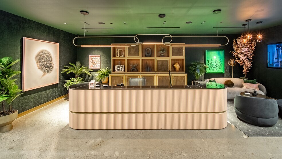 More Photos Of 150 King St W, Toronto Office For Lease