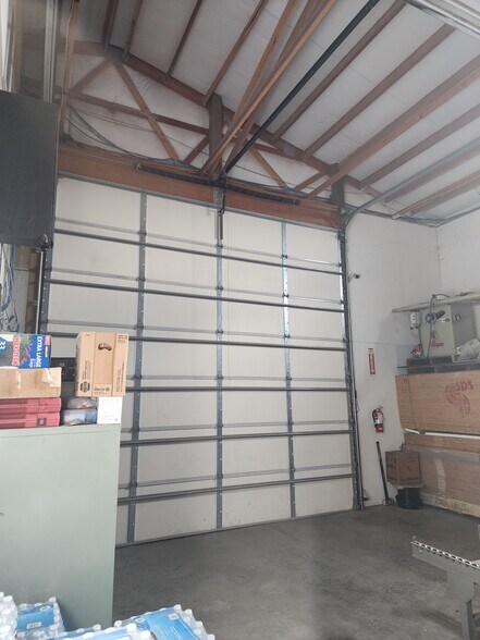 More Photos Of 335 E B Cir, Pasco Warehouse For Sale