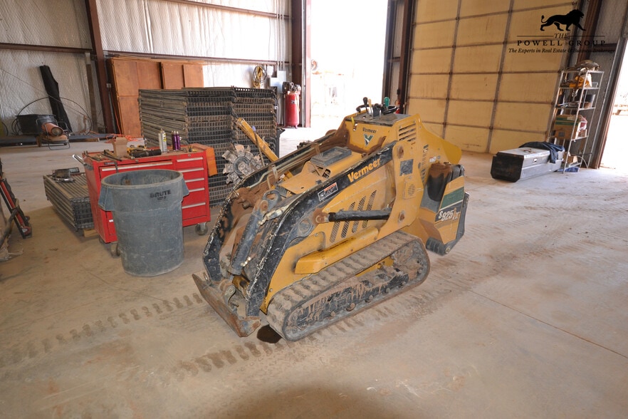 More Photos Of 2304 FM 1585, Lubbock General Retail For Sale