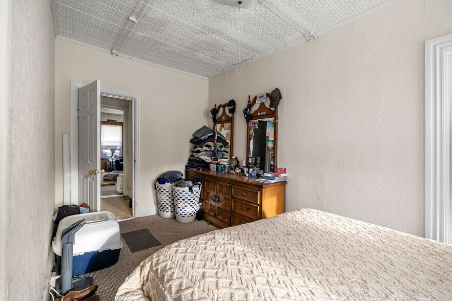 More Photos Of 7-17 School St, Merrimac Apartments For Sale