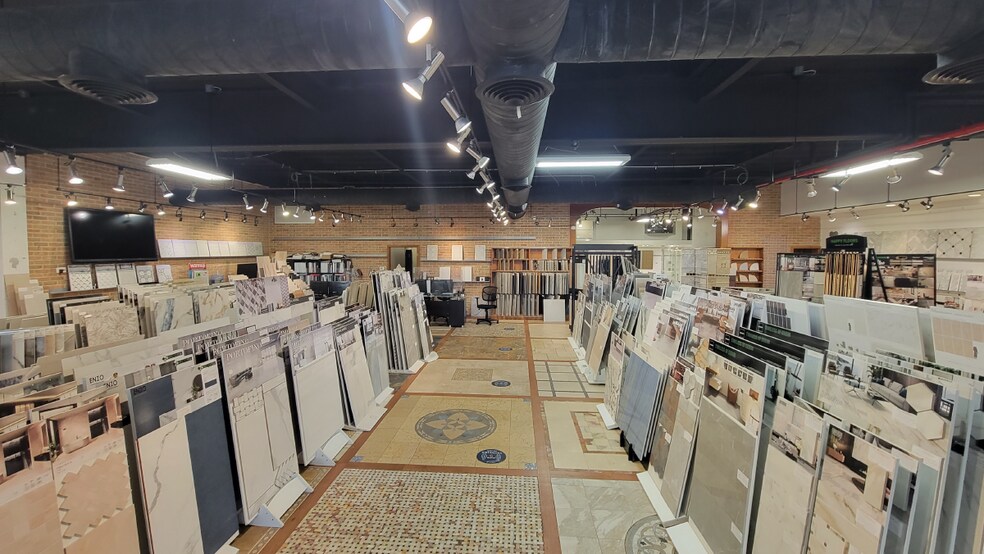 More Photos Of 1530-1546 McDonald Ave, Brooklyn Warehouse For Lease