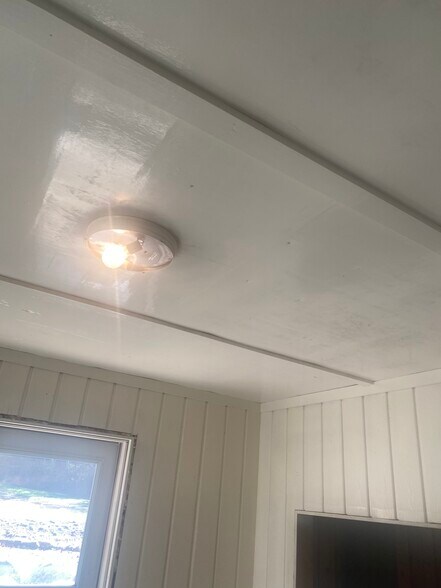 More Photos Of 2184 US-63, Hardy Freestanding For Lease