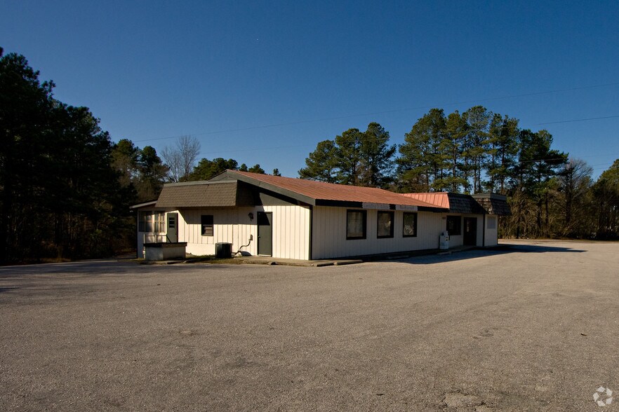 More Photos Of 613 W Gannon Ave, Zebulon Restaurant For Sale
